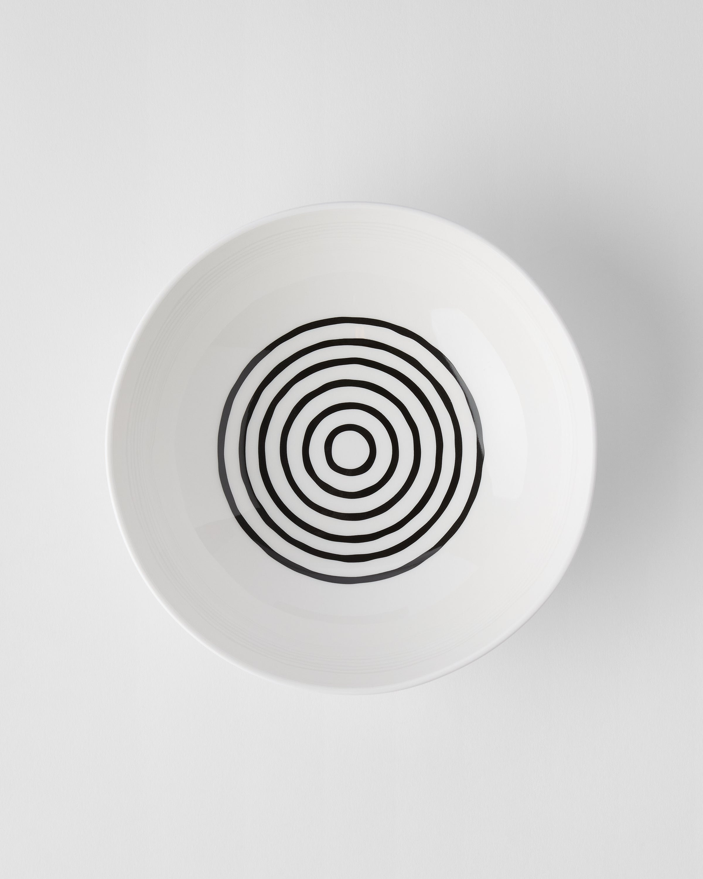 Svart Sixten Cirklar, Skål 17 cm, rund