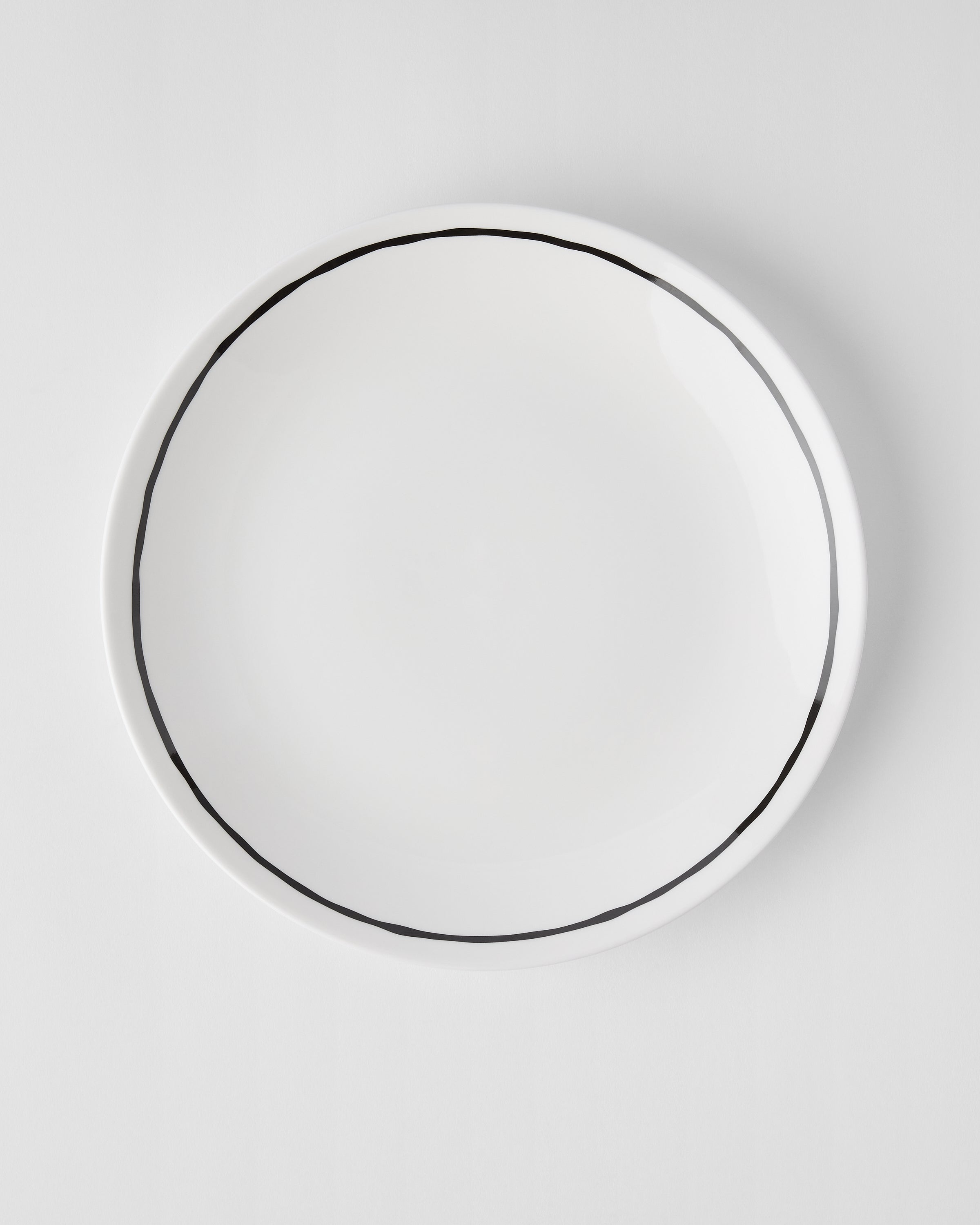 Svart Sixten Linje, Tallrik 24 cm